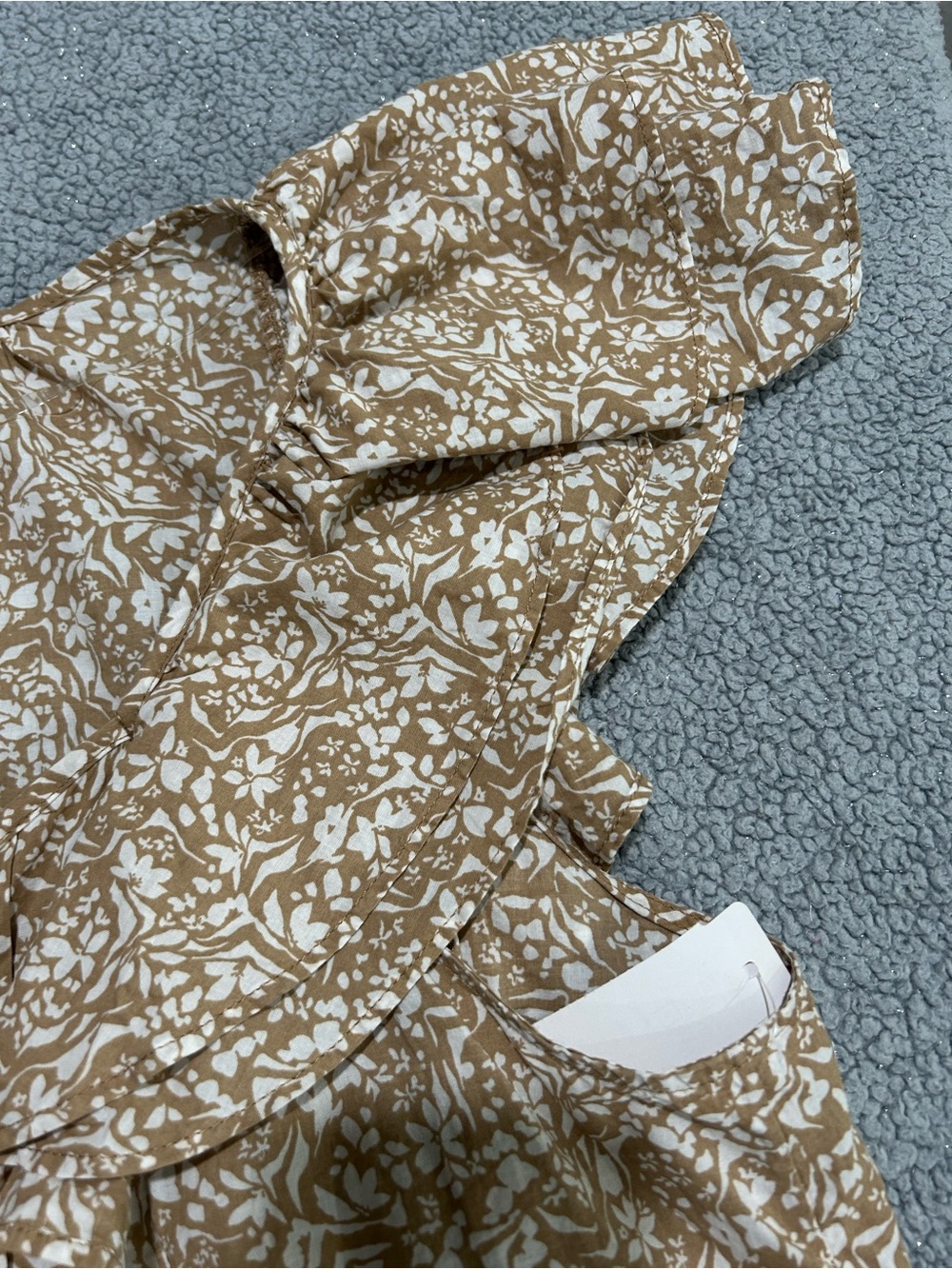 Universal Thread Beige Floral Ruffle Blouse - Picture 4 of 11